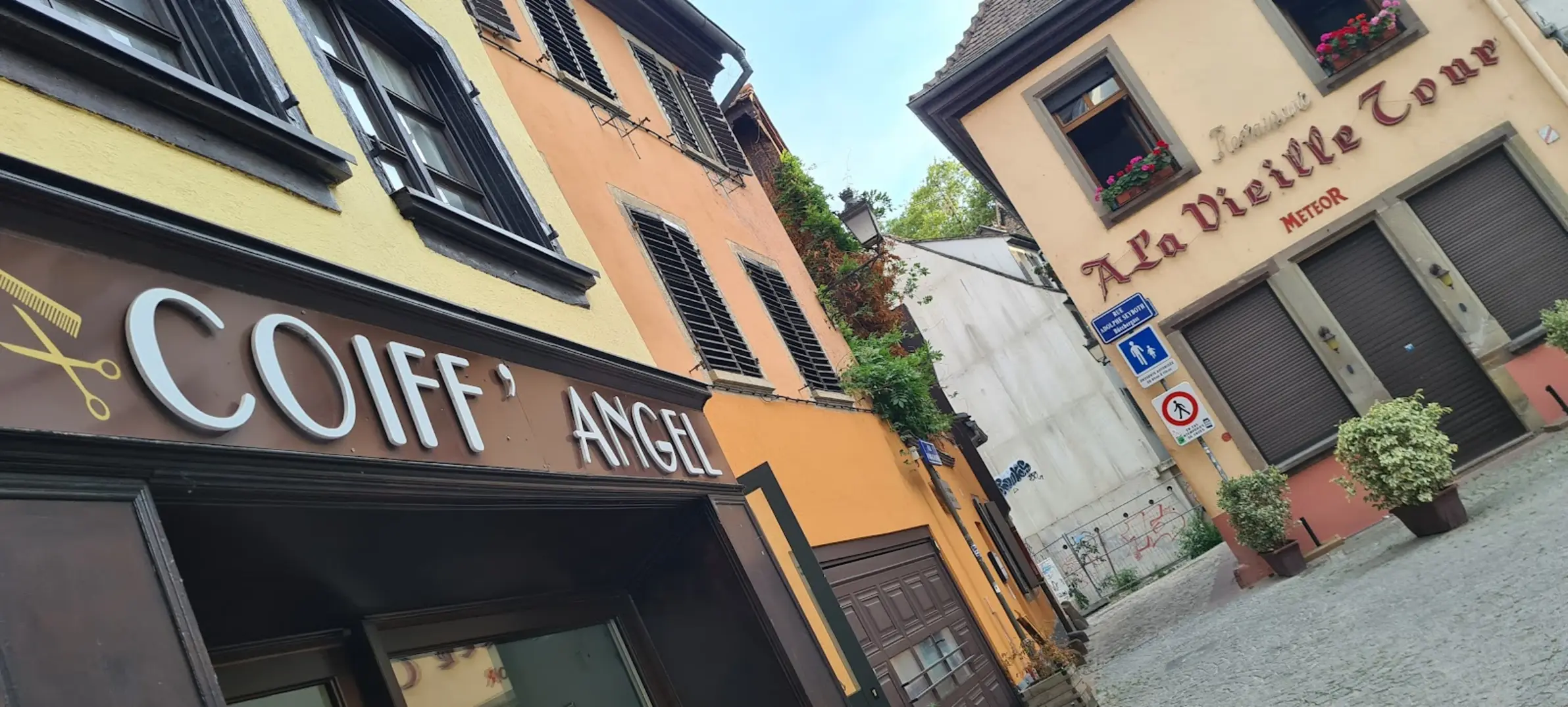 LA VIEILLE TOUR