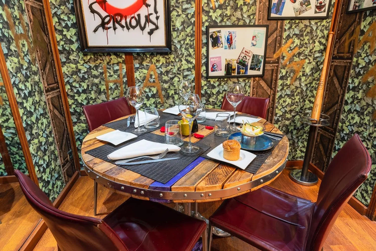 AUX PLAISIRS DES HALLES