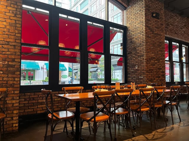 GIORDANO'S