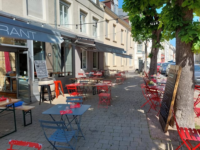 LES CORNICHONS