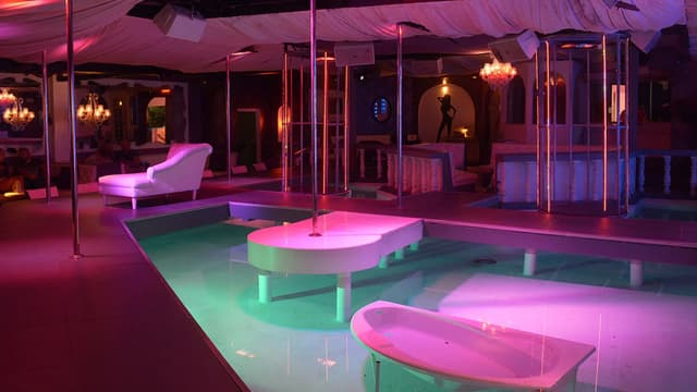 Platinum Room