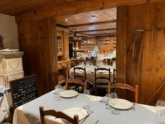 LA MAISON CARRIER