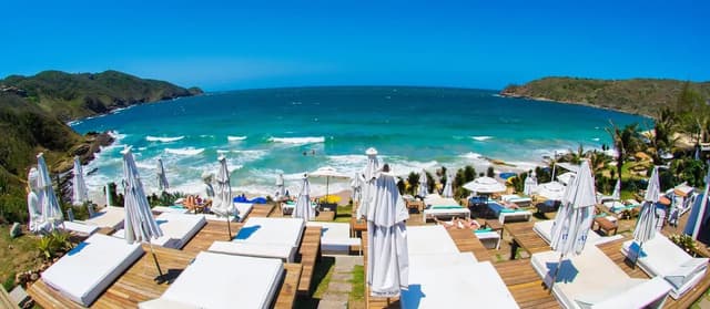 SILK BEACH CLUB